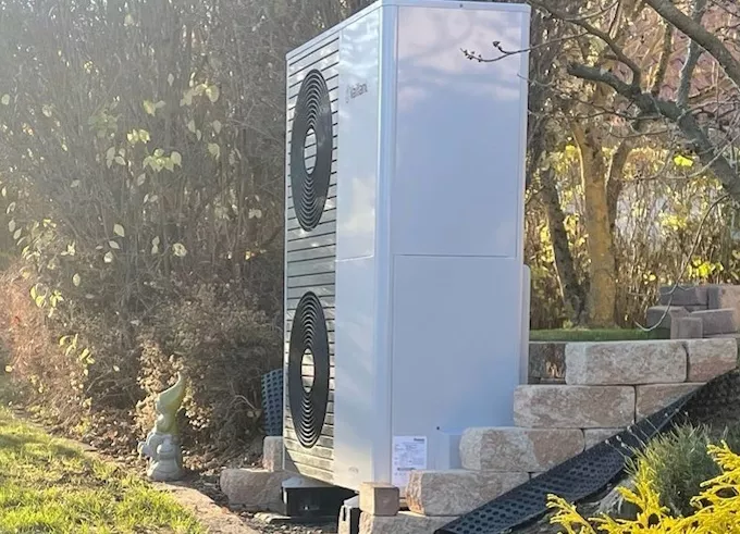 Wärmepumpe im Garten Wärmepumpe im Garten